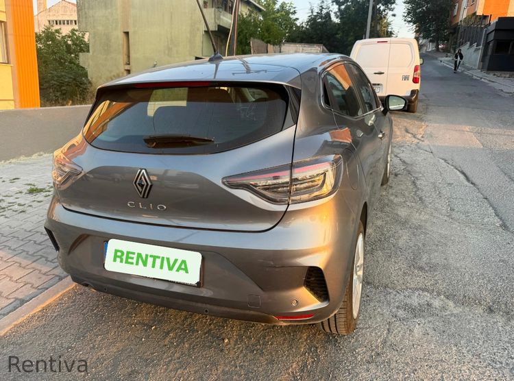 RENAULT Clio 2024