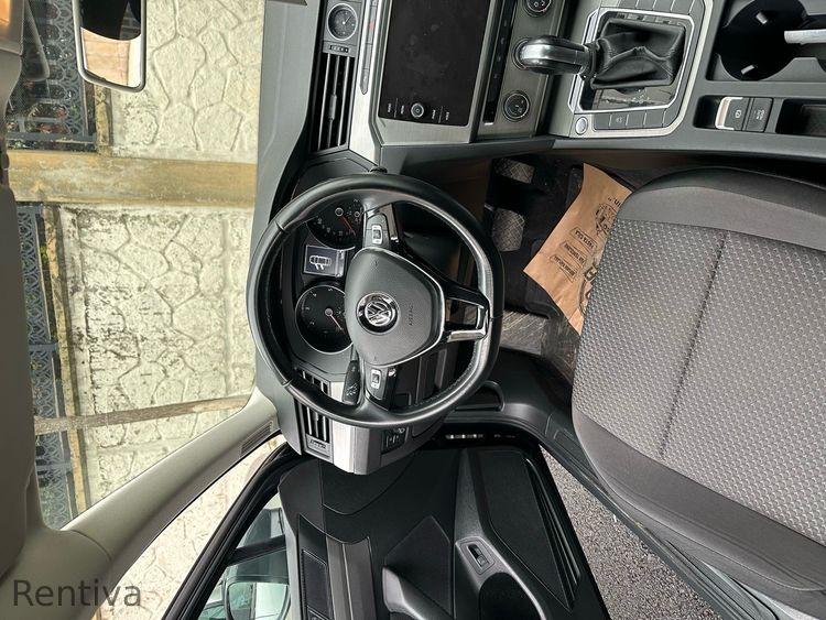 VOLKSWAGEN Passat 2019