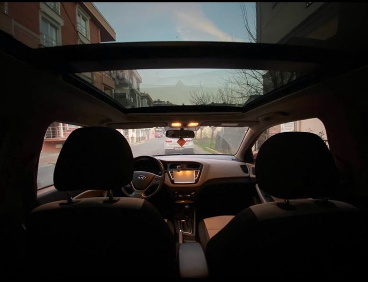 HYUNDAI i20 2016