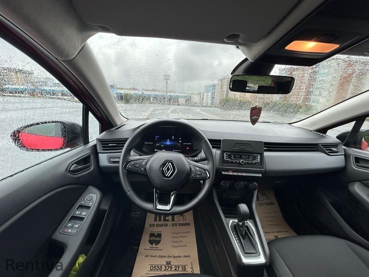 RENAULT Clio 2024