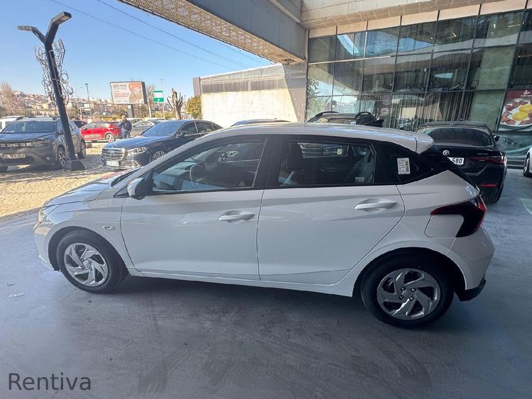 HYUNDAI i20 2025