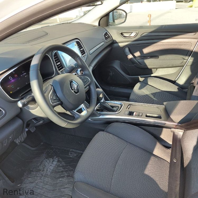 RENAULT Megane 2025