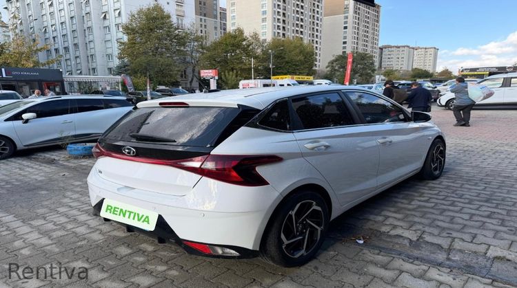 HYUNDAI i20 2022